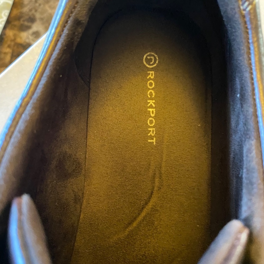 Shoes - Picture 6 of 7